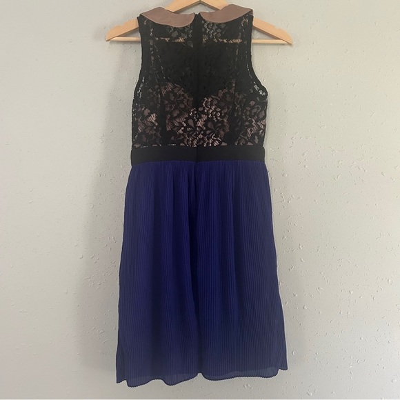 NWOT Minuet Petite Black Blue Lace Mini Dress Peter Pan Collar Formal Small - Picture 4 of 7